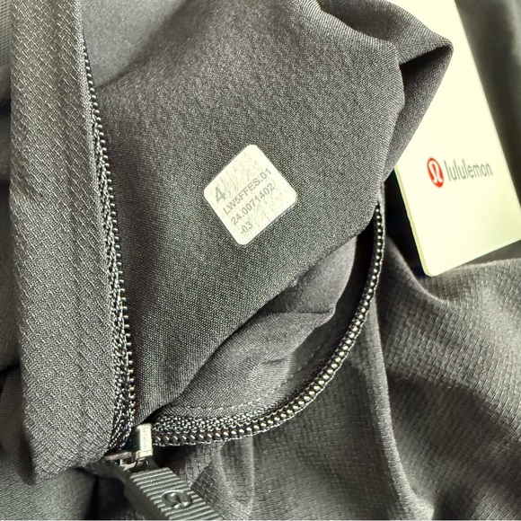 NWT Lululemon License to Train HR Pant Black Size 4 - Picture 7 of 8